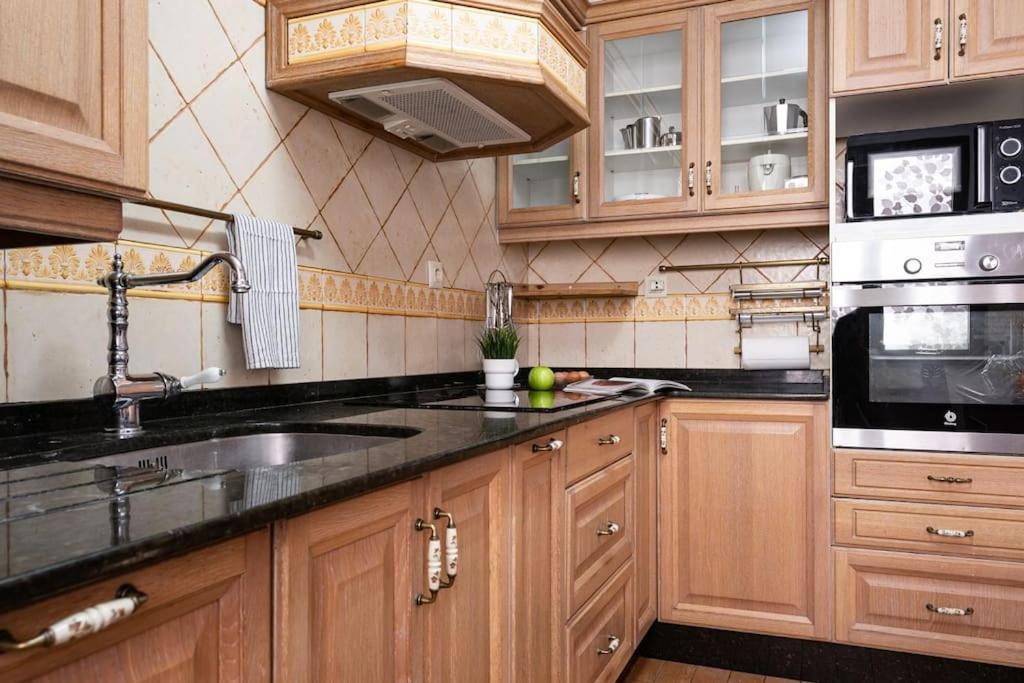 Apartament Apartamento Chary Gijón Zewnętrze zdjęcie